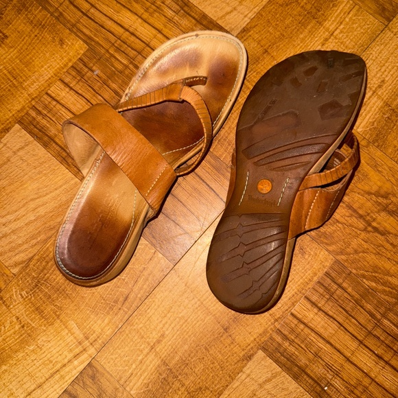 Leather sandals - Picture 2 of 4